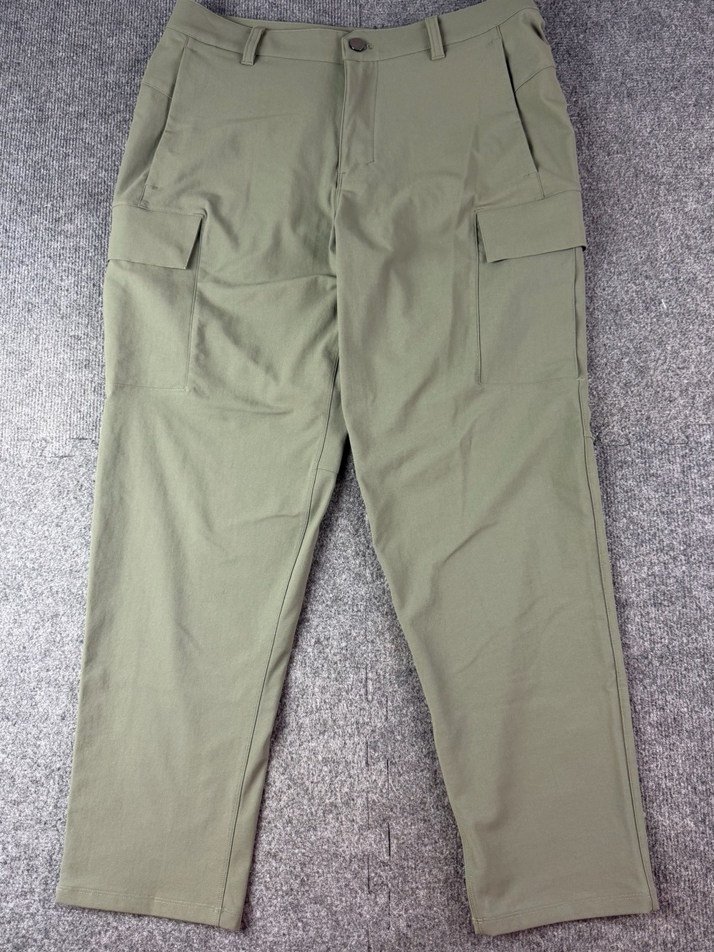 Lululemon Utility Cargo Pants Mens Size 31x29 Green